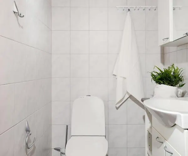 Alppitaehti, Hilla * Levi