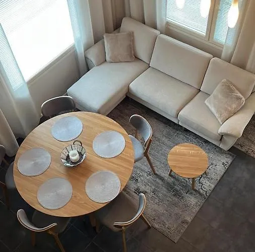 Alppitaehti, Hilla *